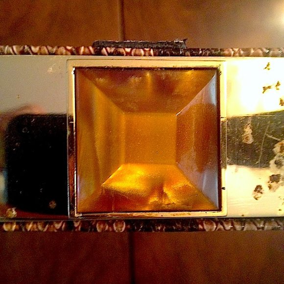 BROWN AND GOLD SNAKESKIN SQUARE BOX HANDBAG WITH JEWELED CLOSURE - Picture 6 of 6